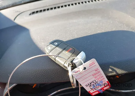 2019 Jeep Grand Cherokee Altitude 4X2 from USA, damaged, VIN 1C4RJEAG3KC851174